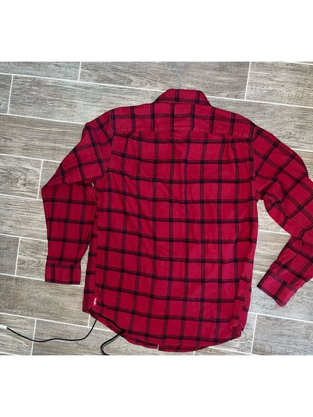 Red Plaid! Wrangler red plaid shirt sz med long sleeve - Picture 11 of 16